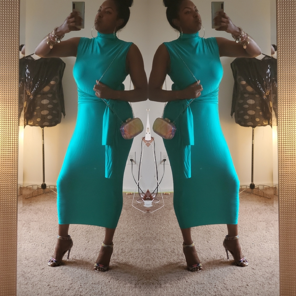 Faux turtleneck midi bodycon